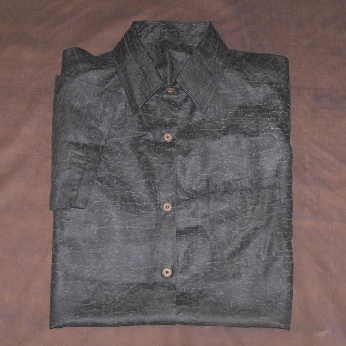 Victory pattern Xiangyunsha silk men short sleeved shirt